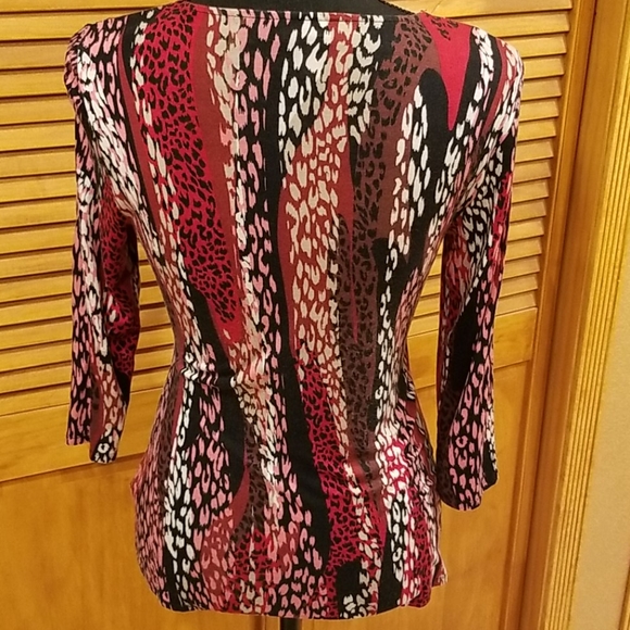 Women's top - Picture 2 of 3